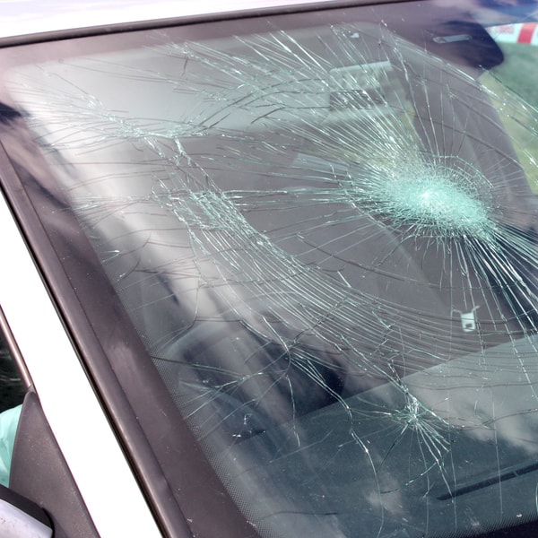 which auto glass replacement tech to contact and what is the price cost to fix windshield 